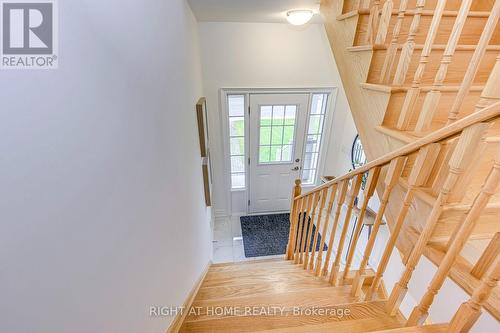 2575 ISLINGTON AVENUE , Toronto, Ontario M9V 4A2 5