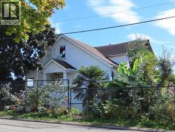 4538 MICHIGAN AVE Powell River, BC V8A 2S7