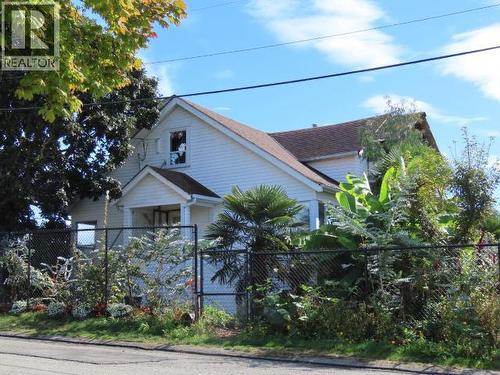 4538 Michigan Ave, Powell River, BC - Outdoor