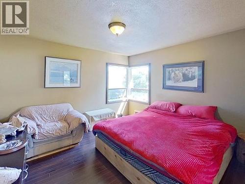 4538 Michigan Ave, Powell River, BC - Indoor Photo Showing Bedroom