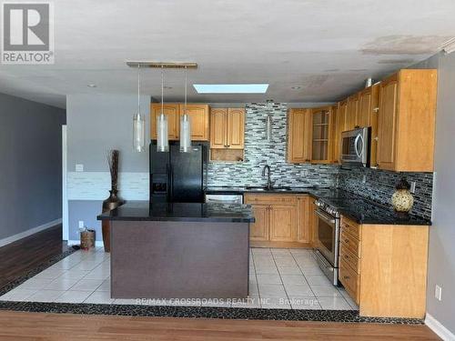 UPPER - 840 DANFORTH ROAD , Toronto, Ontario M1K 1H5