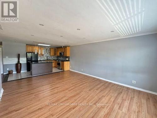UPPER - 840 DANFORTH ROAD , Toronto, Ontario M1K 1H5 2