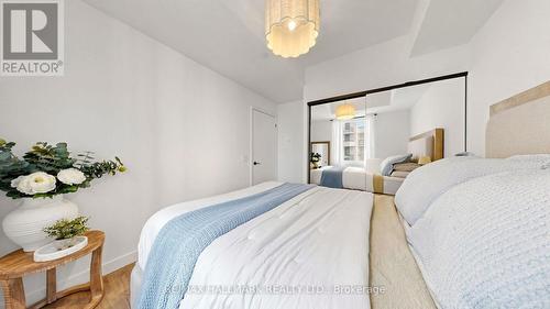 823 - 1050 Eastern Avenue, Toronto, ON - Indoor Photo Showing Bedroom