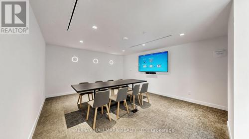 823 - 1050 Eastern Avenue, Toronto, ON - Indoor