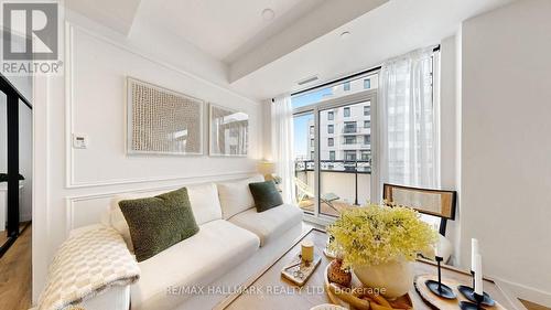 823 - 1050 Eastern Avenue, Toronto, ON - Indoor