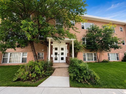 9130 Jasper Ave Nw, Edmonton, AB - Outdoor
