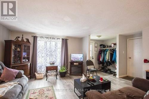 ROOM# 1U - 170 HICKLING TRAIL , Barrie, Ontario L4M 5T8 2