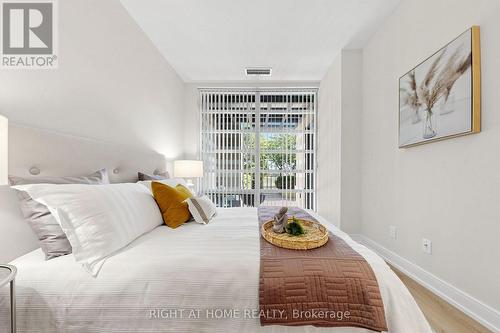 109 - 225 Sherway Gardens Road, Toronto, ON - Indoor Photo Showing Bedroom