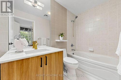 109 - 225 Sherway Gardens Road, Toronto, ON - Indoor Photo Showing Bathroom