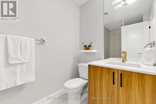 109 - 225 Sherway Gardens Road, Toronto, ON - Indoor Photo Showing Bathroom