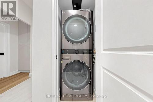 109 - 225 Sherway Gardens Road, Toronto, ON - Indoor Photo Showing Laundry Room