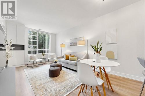 109 - 225 Sherway Gardens Road, Toronto, ON - Indoor Photo Showing Living Room