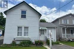 17 DOVER STREET Woodstock, ON N4S 3L7