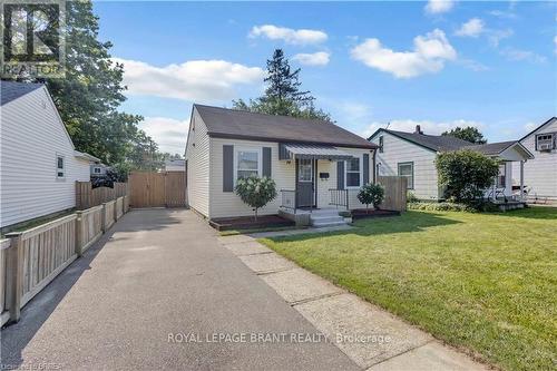 74 Eighth Avenue, Brantford, ON - Outdoor