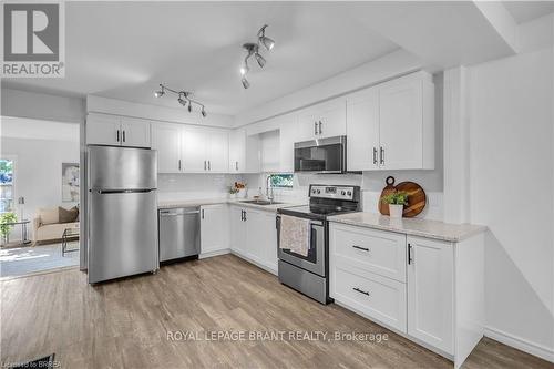 74 Eighth Avenue, Brantford, ON - Indoor Photo Showing Kitchen