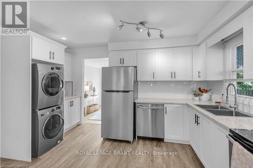 74 Eighth Avenue, Brantford, ON - Indoor Photo Showing Kitchen With Double Sink