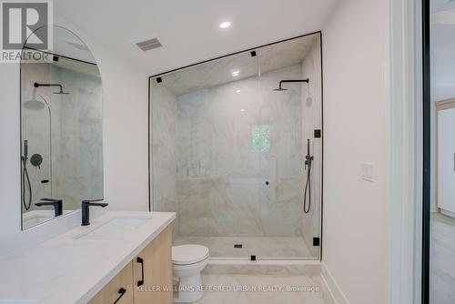 37 Wesley Avenue, Mississauga, ON - Indoor Photo Showing Bathroom