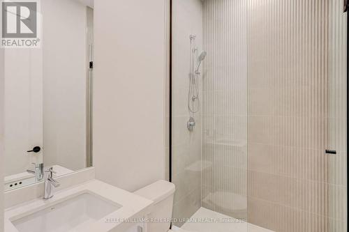37 Wesley Avenue, Mississauga, ON - Indoor Photo Showing Bathroom