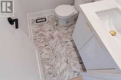 37 Wesley Avenue, Mississauga, ON - Indoor Photo Showing Bathroom