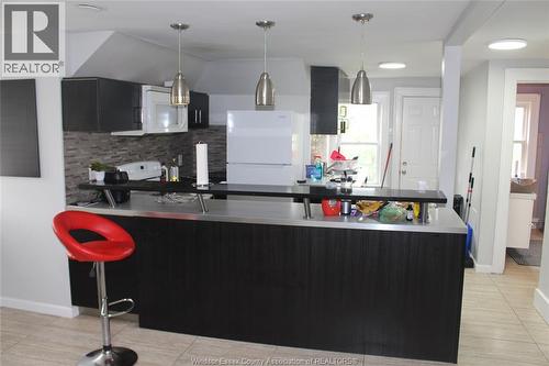 224 CALIFORNIA Unit# 5 , Windsor, Ontario N9B 2Y5 4