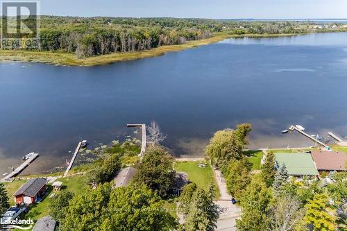 142 - 140 MITCHELLS BEACH ROAD  Tay (Victoria Harbour), ON L0K 2A0