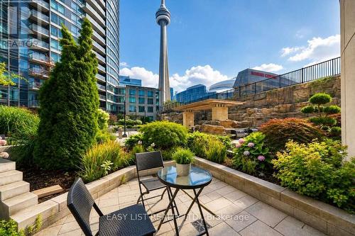 101 - 373 Front Street W, Toronto, ON - Outdoor