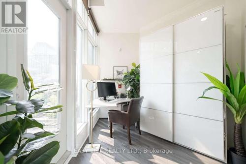 101 - 373 Front Street W, Toronto, ON - Indoor Photo Showing Other Room