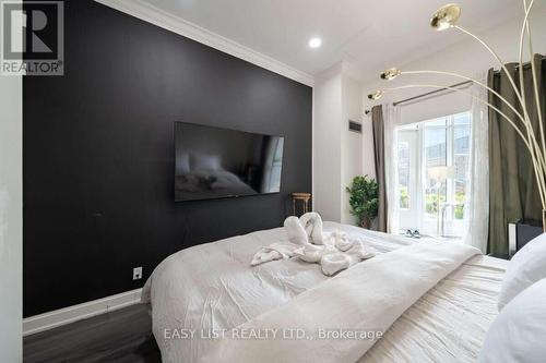 101 - 373 Front Street W, Toronto, ON - Indoor Photo Showing Bedroom