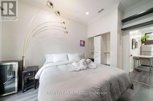 101 - 373 Front Street W, Toronto, ON - Indoor Photo Showing Bedroom