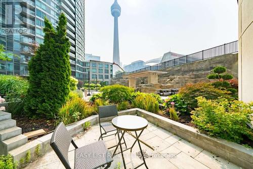 101 - 373 Front Street W, Toronto, ON - Outdoor