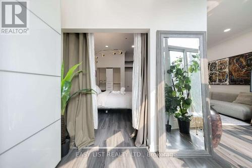 101 - 373 Front Street W, Toronto, ON - Indoor