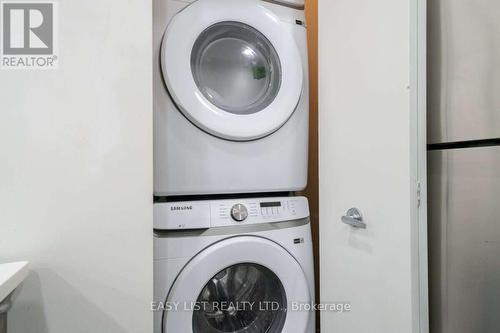 101 - 373 Front Street W, Toronto, ON - Indoor Photo Showing Laundry Room