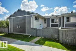 633 WILLOW CT NW  Edmonton, AB T5T 2K7