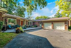 19 OAKLEY Road  Brantford, ON N3T 5J9
