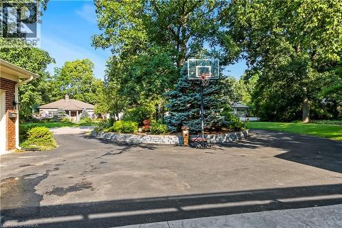 19 Oakley Road, Brantford, ON - Outdoor