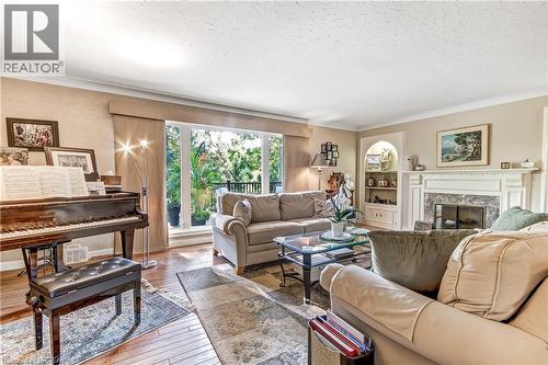 19 Oakley Road, Brantford, ON - Indoor Photo Showing Living Room With Fireplace
