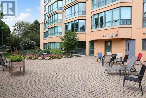 201 - 100 Millside Drive, Milton, ON - Outdoor