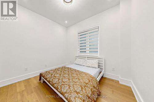 26 Devondale Avenue, Toronto, ON - Indoor Photo Showing Bedroom