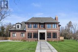 4 PINE RIDGE DRIVE Toronto, ON M1M 2X3