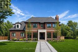 4 PINE RIDGE DRIVE Toronto, ON M1M 2X3