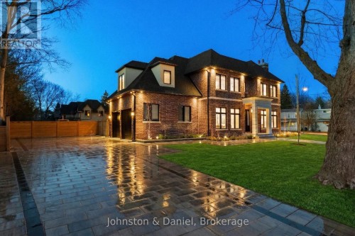 4 Pine Ridge Drive, Toronto, ON - Outdoor