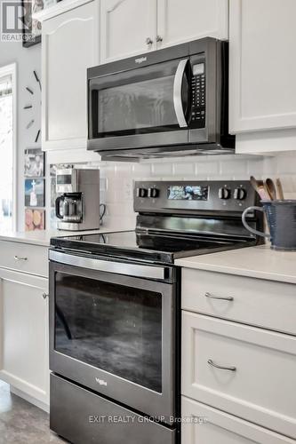 12 Aletha Drive, Prince Edward County (Wellington), ON - Indoor Photo Showing Kitchen