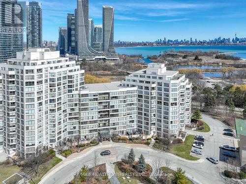 607 - 2261 Lake Shore Boulevard W, Toronto, ON - Outdoor With Facade