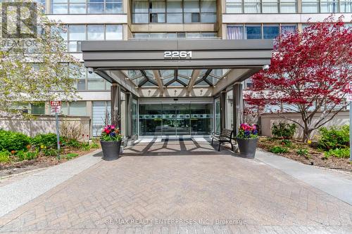607 - 2261 Lake Shore Boulevard W, Toronto, ON - Outdoor