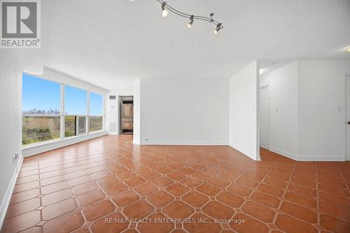 607 - 2261 Lake Shore Boulevard W, Toronto, ON - Indoor Photo Showing Other Room