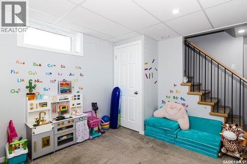 401 R Avenue N, Saskatoon, SK - Indoor