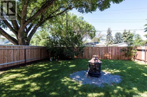 401 R Avenue N, Saskatoon, SK - Outdoor With Backyard