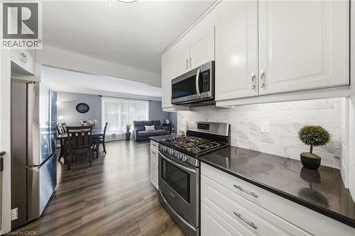 203 West 31St Street, Hamilton, ON - Indoor Photo Showing Kitchen
