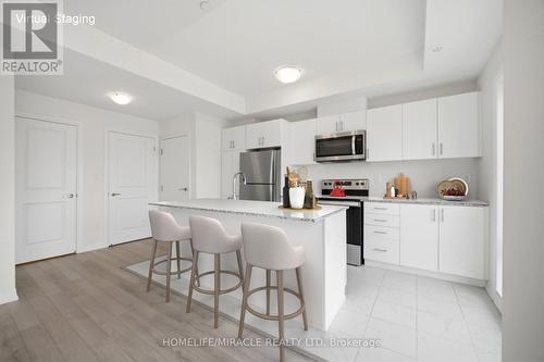 20 - 30 Liben Way, Toronto, ON - Indoor Photo Showing Kitchen With Upgraded Kitchen