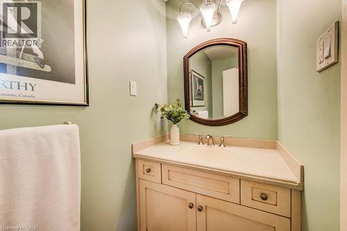 97 Somerset Crescent, Waterloo, ON - Indoor Photo Showing Bathroom